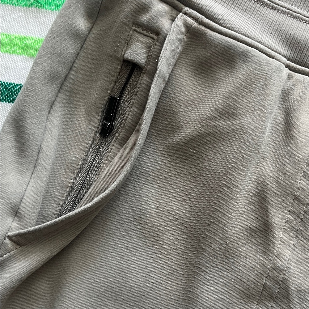 Athleta Stylish Gray Wide-Leg Pants - Picture 5 of 15